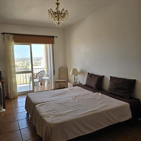 לאגוּ‏ש Guest House Marreiros מראה חיצוני תמונה