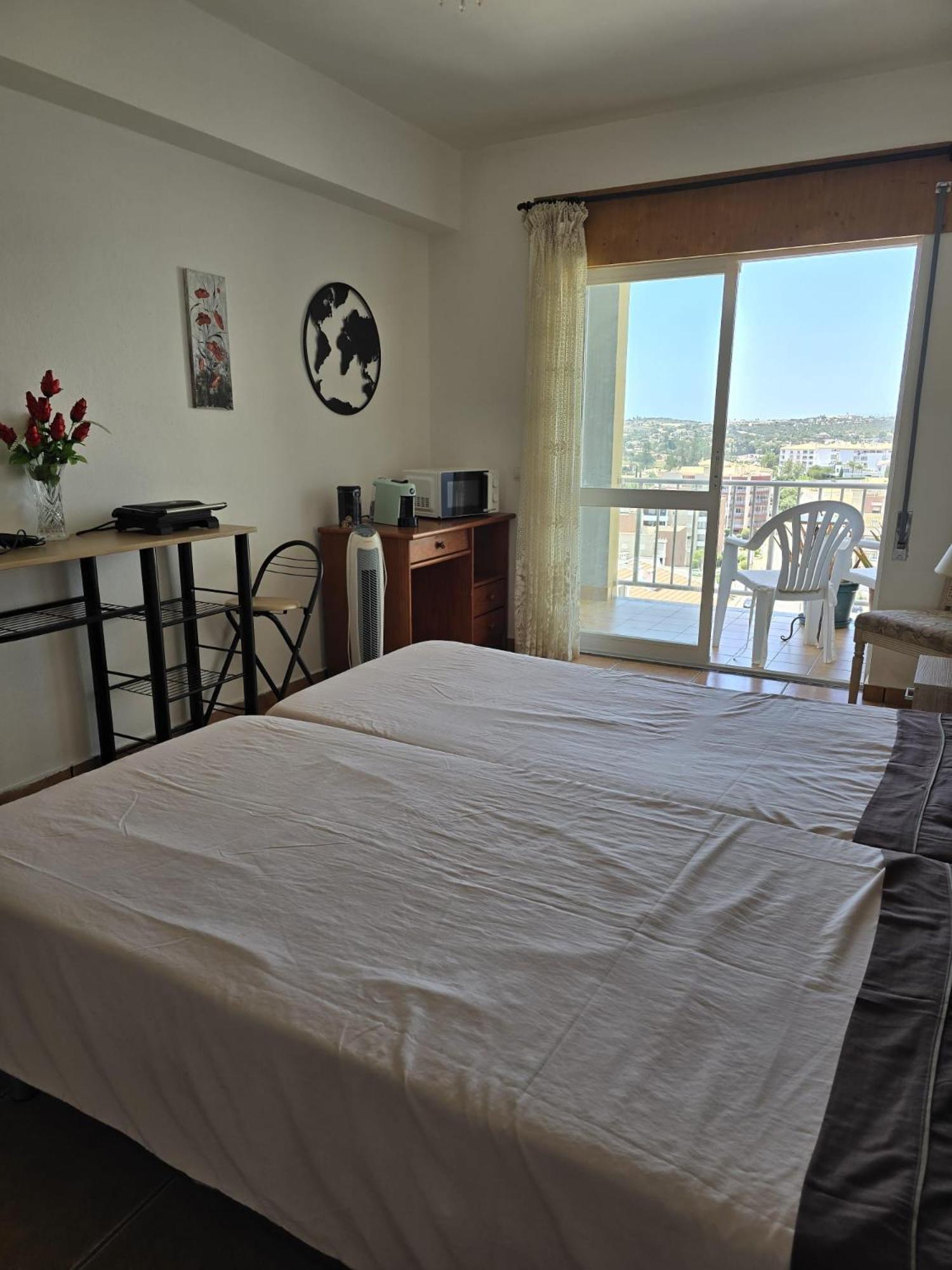 לאגוּ‏ש Guest House Marreiros מראה חיצוני תמונה